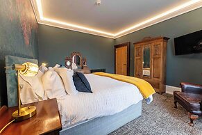 Antrim House Guest Rooms & Suites