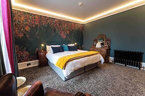 Antrim House Guest Rooms & Suites