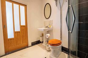 Antrim House Guest Rooms & Suites