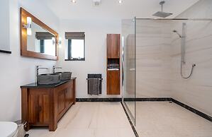 Antrim House Guest Rooms & Suites