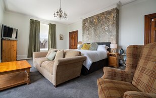 Antrim House Guest Rooms & Suites