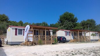 Victoria Mobilehome Jezera Village