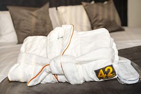 42 Apart-hotel