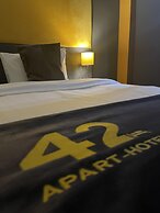 42 Apart-hotel