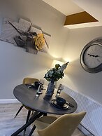 42 Apart-hotel