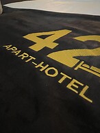 42 Apart-hotel
