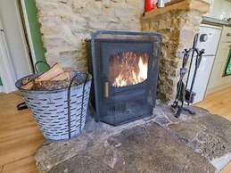 Fossil And The Cross Cottage