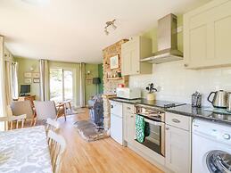 Fossil And The Cross Cottage