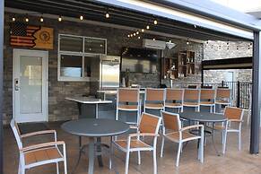 Holiday Inn Hotel And Suites Hopkinsville - Convention Ctr by IHG