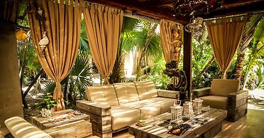 Villa Las Estrellas Tulum - located at the party zone