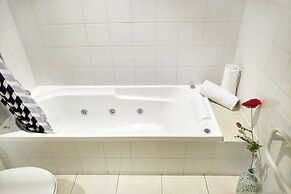 Goldfield Holiday Home