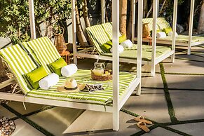 The Wesley by AvantStay – Mid-Century Modern Oasis with Pool