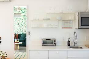 The Wesley by AvantStay – Mid-Century Modern Oasis with Pool