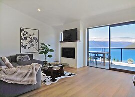 Newly Built Luxe House with Magnificent View