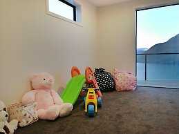 Newly Built Luxe House with Magnificent View