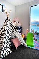 Newly Built Luxe House with Magnificent View