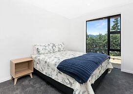 Newly Built Luxe House with Magnificent View