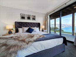 Newly Built Luxe House with Magnificent View