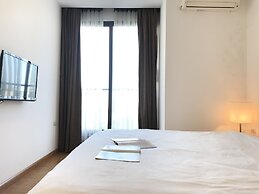 Apartment Pham Huy Thong