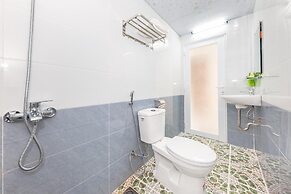 OYO 572 The Wanda Hotel