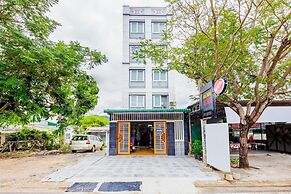 OYO 572 The Wanda Hotel