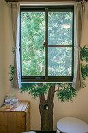 Tree House Café & Homestay