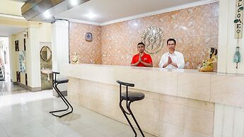 OYO 2085 Chrysanta Hotel