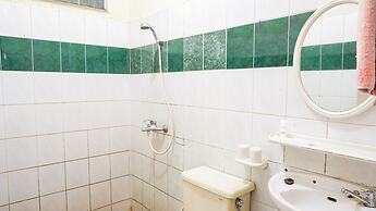 OYO 2085 Chrysanta Hotel