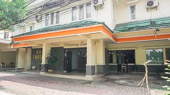 OYO 2085 Chrysanta Hotel