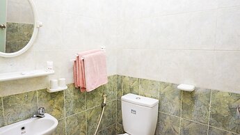 OYO 2085 Chrysanta Hotel