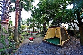 Luna in Jeju Pension