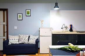 Luna in Jeju Pension