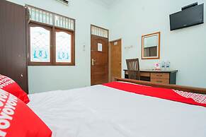 OYO 1439 Gang Guest Homestay Syariah