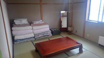 Guest House Nishiborakan - Hostel