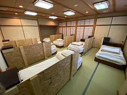 Guest House Nishiborakan - Hostel