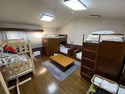 Guest House Nishiborakan - Hostel