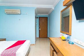 OYO 1581 Hotel Grand Palace