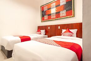 Super OYO 1377 Os Residence