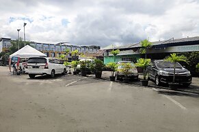 Super OYO 1377 Os Residence