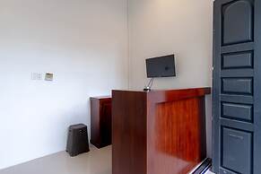 Super OYO 1377 Os Residence