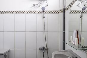 Capital O 1541 Puri Cikole Asri