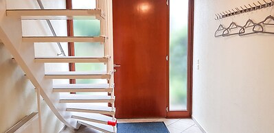 Tolstov-Hotels Beautiful Villa with Big Garden