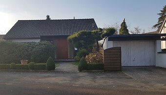 Tolstov-Hotels Beautiful Villa with Big Garden