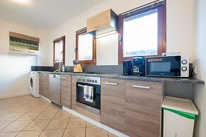 Tolstov-Hotels Beautiful Villa with Big Garden