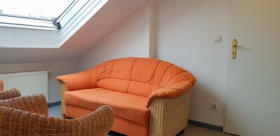 Tolstov-Hotels Beautiful Villa with Big Garden