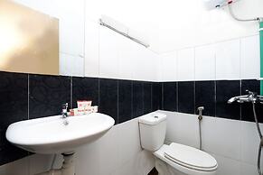 Super OYO 1565 Palebon Residence