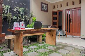 OYO 1692 Villa Akbar 3