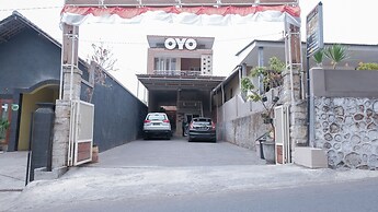 OYO 1692 Villa Akbar 3