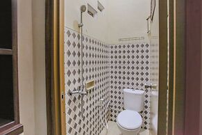 OYO 1692 Villa Akbar 3