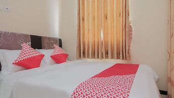 OYO 1692 Villa Akbar 3